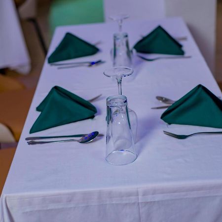 Centric Hotel Kigali Eksteriør billede