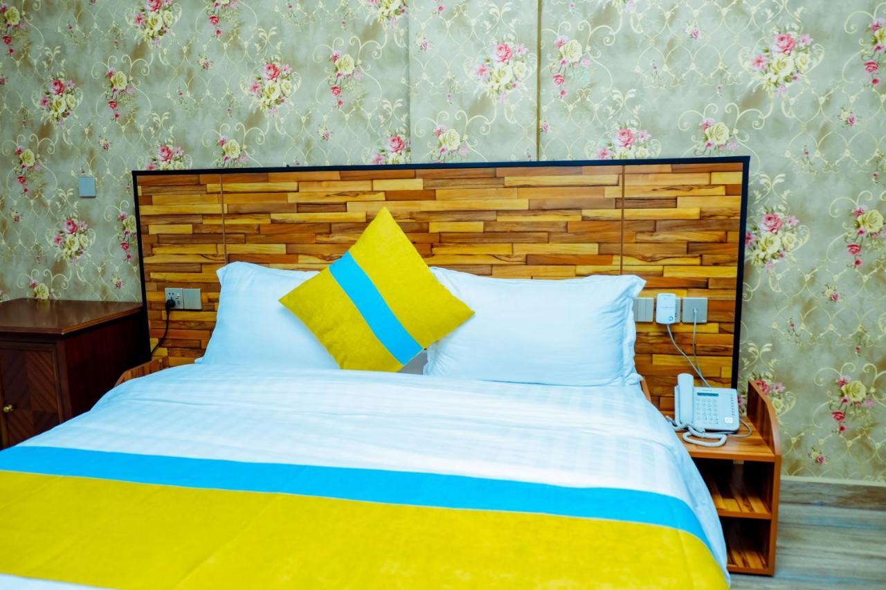 Centric Hotel Kigali Eksteriør billede