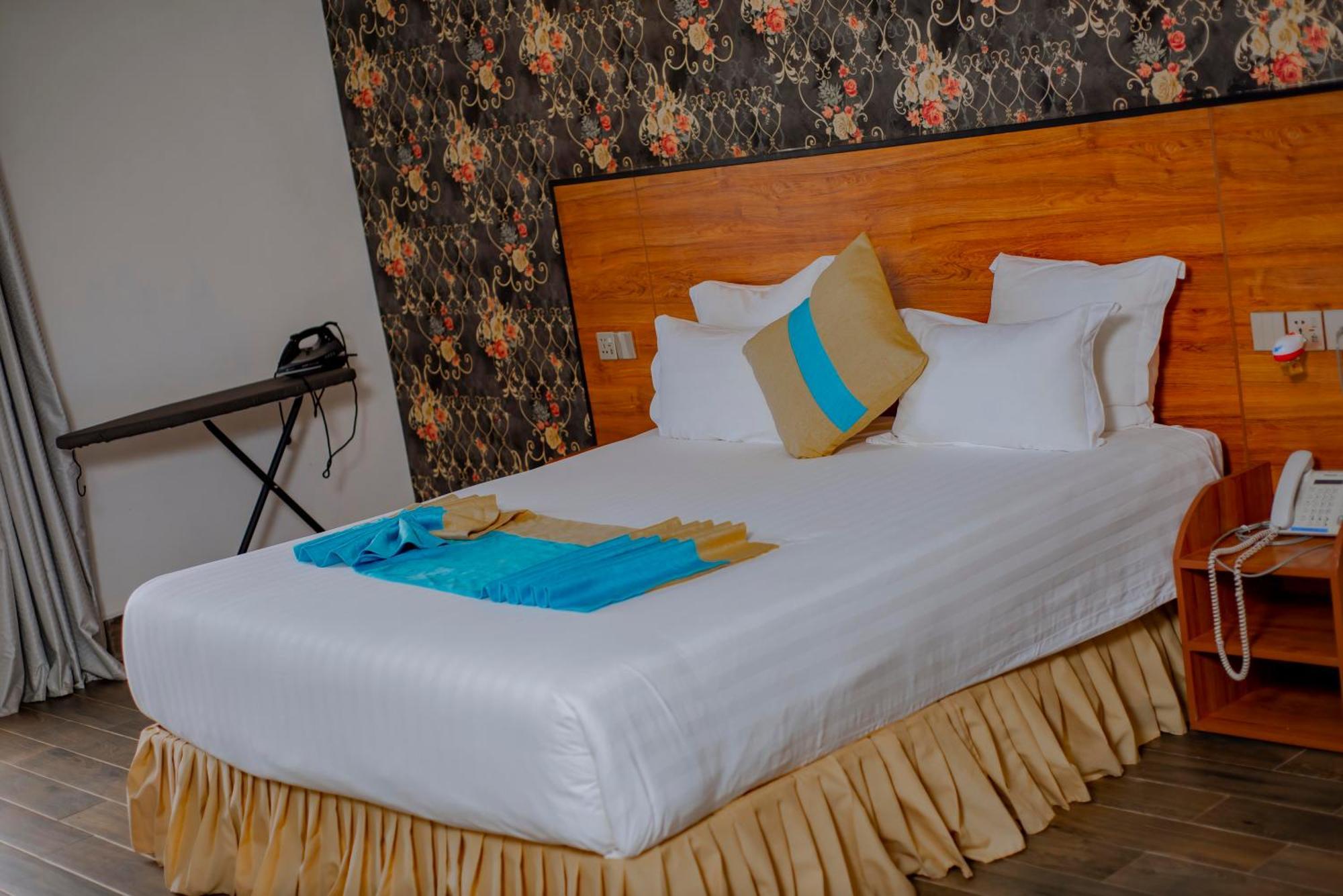 Centric Hotel Kigali Eksteriør billede